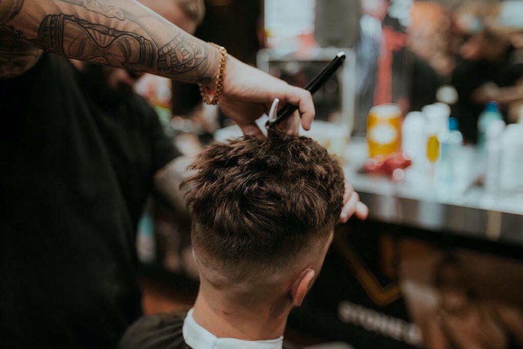 What is the Best Service for Treating Men’s Hair Loss?